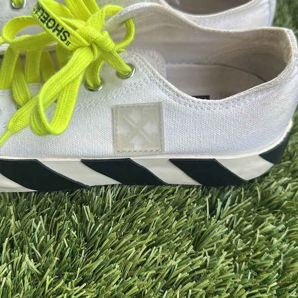 OFF-WHITE White Low Vulcanized Mens Designer Shoes US 7.5 or EU 40 - Picture 10 of 10